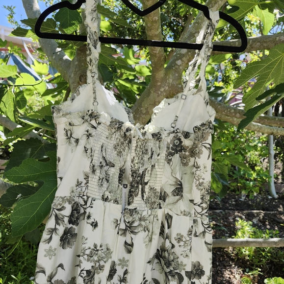 Anthropologie Green and White Spaghetti Strap Sundress - Picture 3 of 16